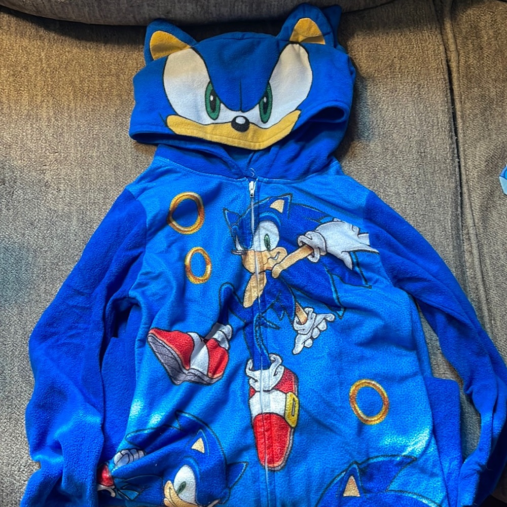 Sonic the hedgehog footless zip up pj small